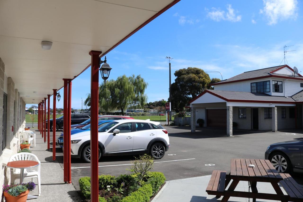 Bk'S Magnolia Motor Lodge Whanganui Exterior foto